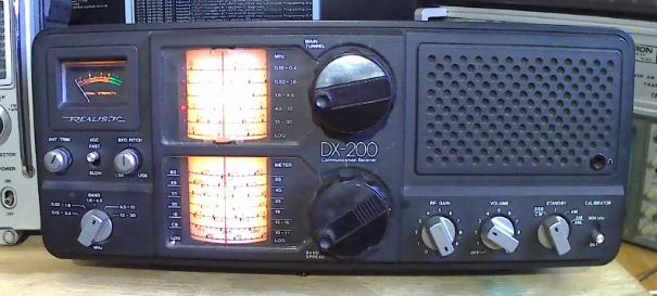 Classic Realistic DX-200 analogue shortwave receiver.
